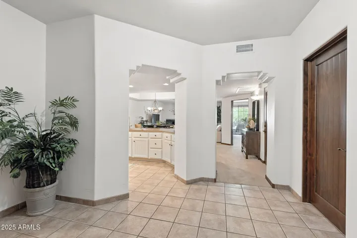 Entry way, welcome to the Southwest!