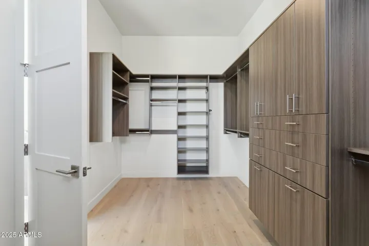 Custom closet