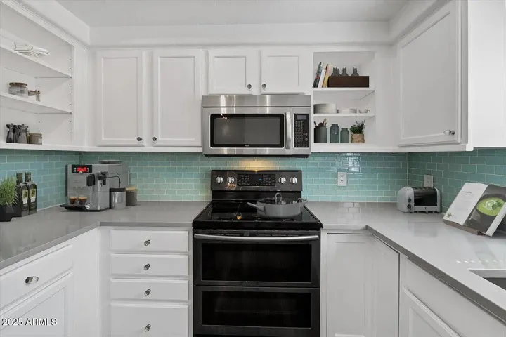 Light and Bright kitchen