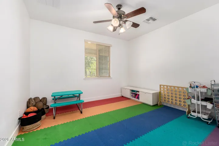 1st floor room (playroom or office)