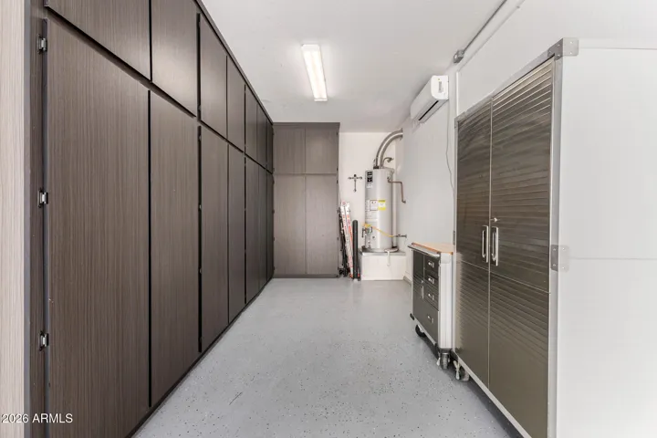 garage