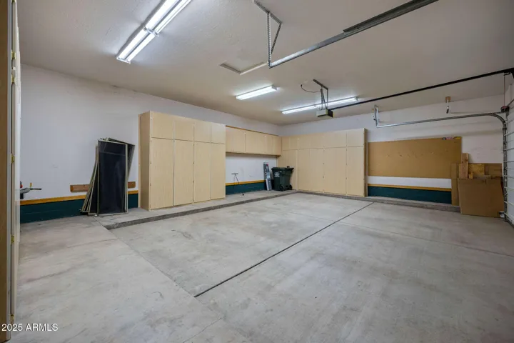 Spacious oversized garage