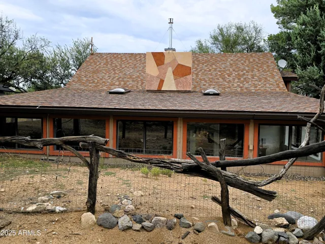 Camp Verde Country living 2713 SF 3 bedroom 2 bath with Den and Loft.