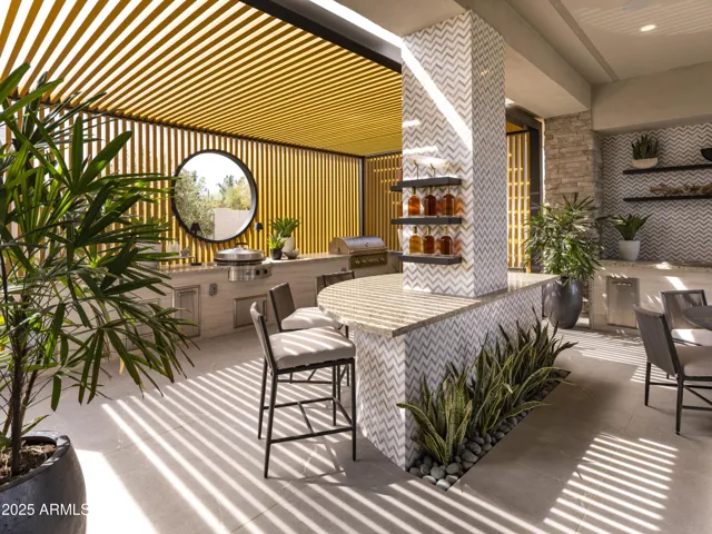 Outdoor Kitchen and Grill