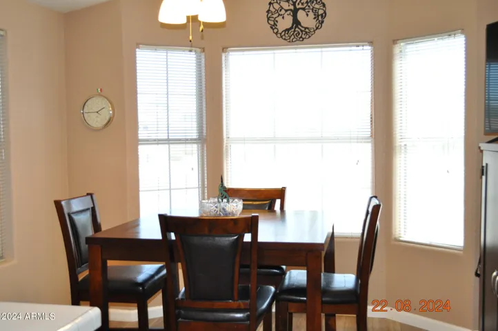 BREAKFAST NOOK