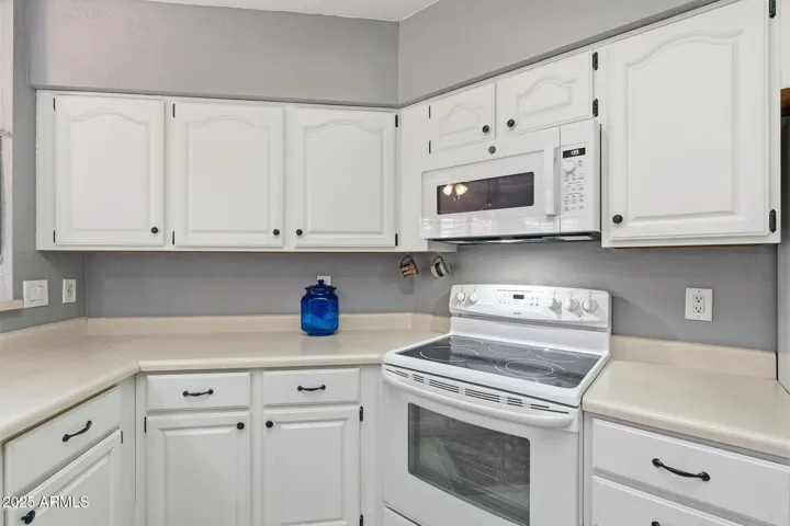 Kitchen Stove area