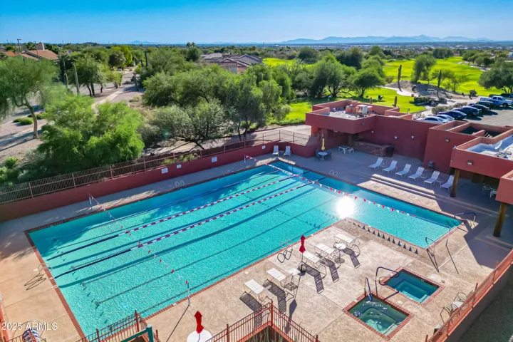 RMR Community Pool-view 3