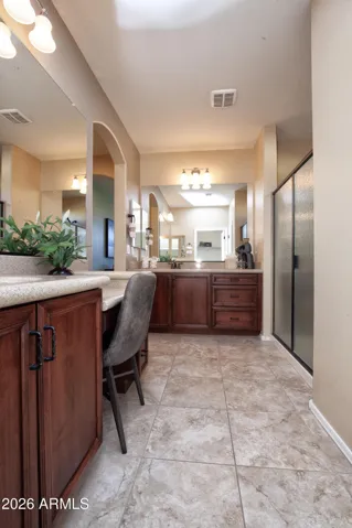 Dual Vanities in Primary Bath
