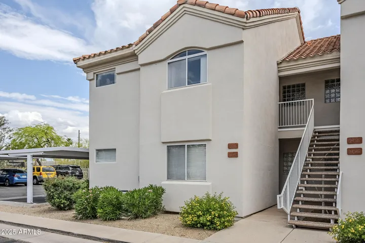 Welcome to Marbeya Condominiums in Paradise Valley - Unit 205