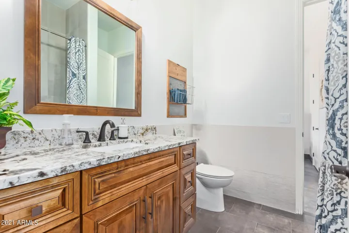 SHARED BATHROOM FOR BEDROOM TWO AND THREE