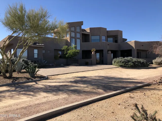 LONG DRIVEWAY FROM PAVED CULDESAC SOFT CONTEMPORARY HOME 4 BDRMS 2.7 ACRES WITH BARN.