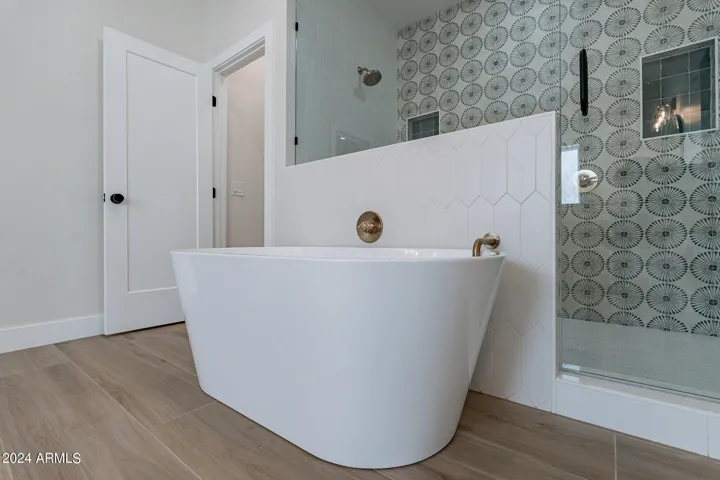 Owners Ensuite Shower and Bathroom