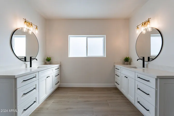 Owners Ensuite Bathroom