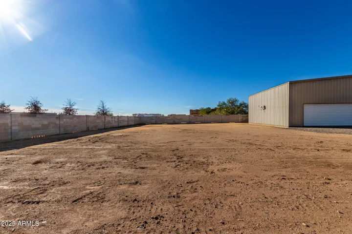 Full Block Fencing