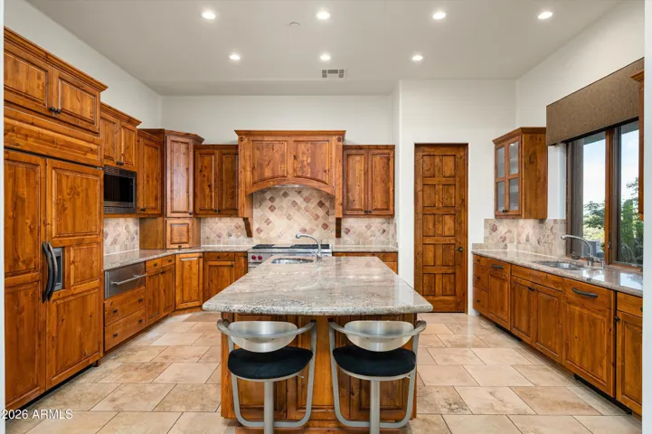 Walk-in Pantry