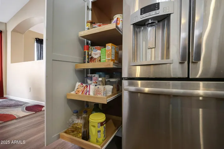PULL-OUTS IN CABINETS!!!
