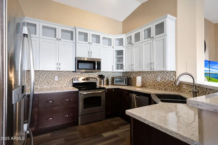 REMODELED KITCHEN!!!
