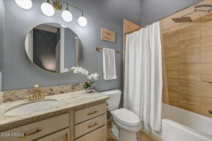 Guest Bathroom III en suite