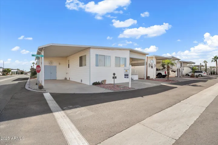 1265 Corner Lot!