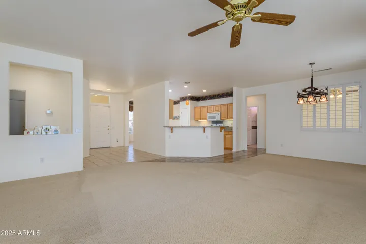 LOOKING FROM GREAT ROOM AREA FOWARD