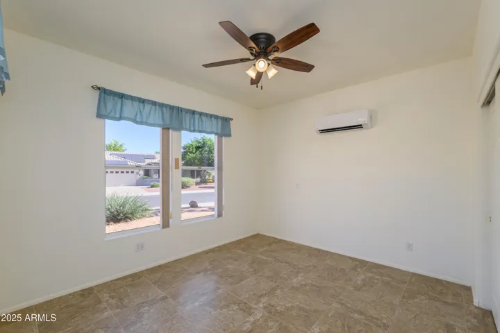 GREAT HOBBY AREA~SEPERATE HEATING & COOLING