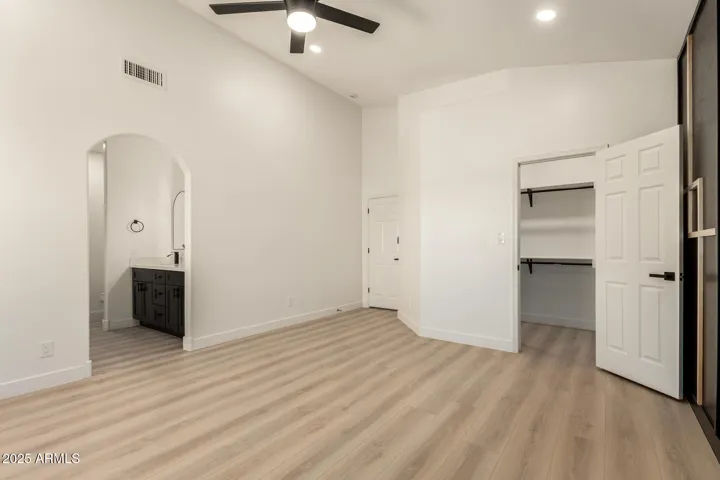 Primary suite