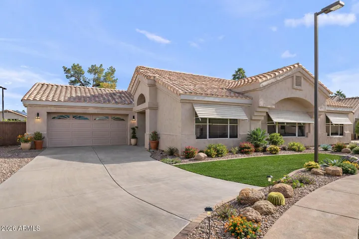 IDEAS FOR FRONT CURB APPEAL.