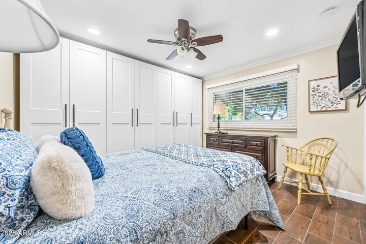 Guest bedroom