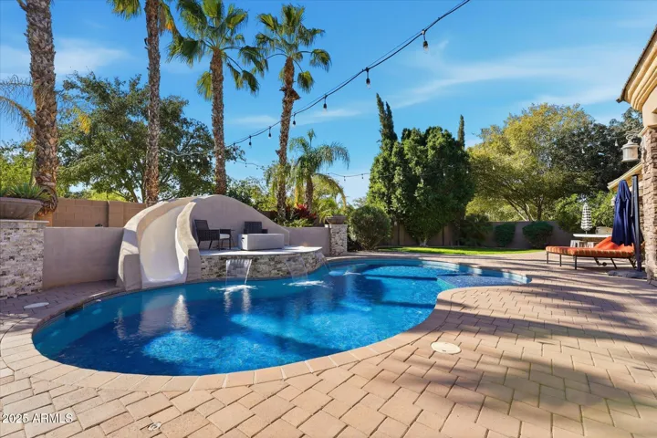 All tile glass pool, with 3 water features.