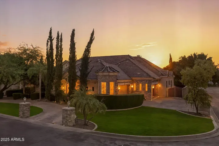 Twilight corner lot