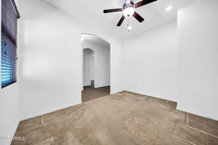 Flex Space/Den at entry