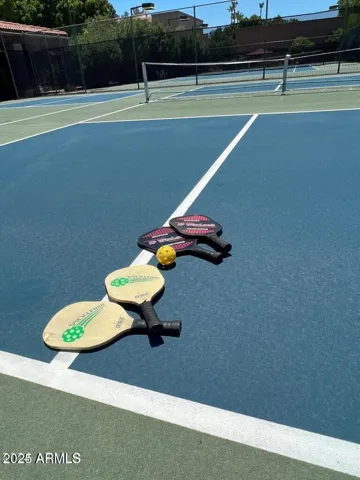 6 BRAND NEW PICKLE BALL COURTS! NEW PHOST COMING