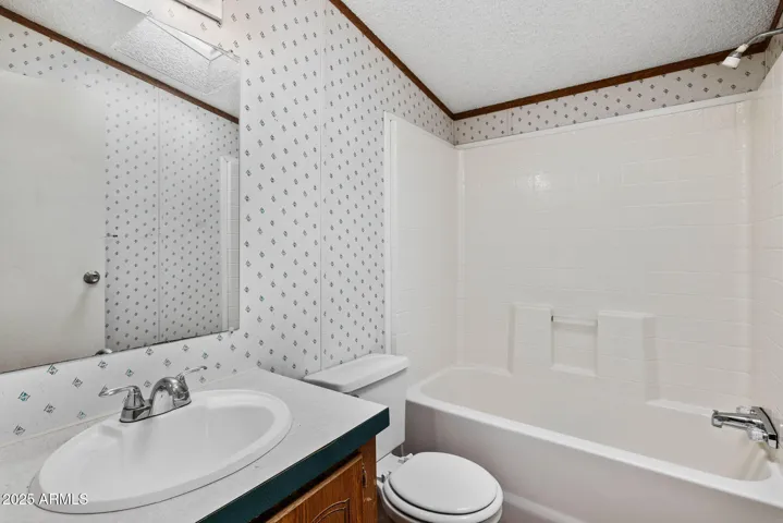Full Bathroom (2)