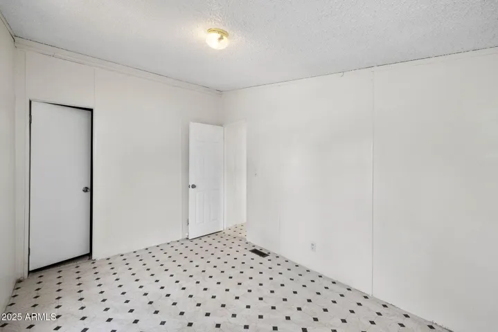 Bedroom (3)