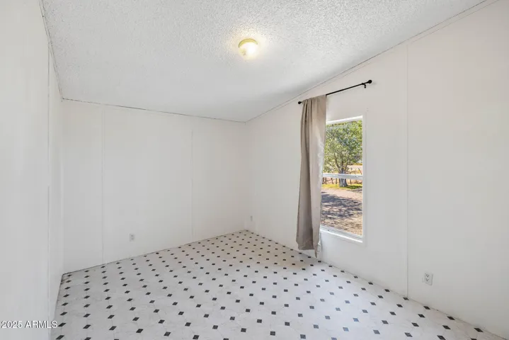 Bedroom (3)