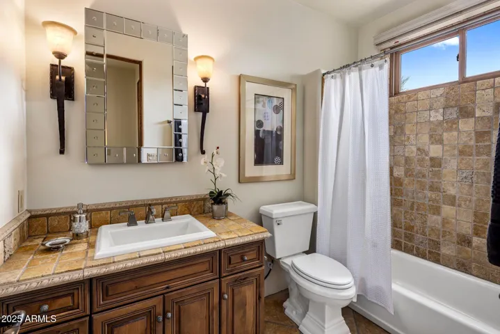 Guest Bath 2