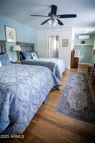Large Room! Mini Split, Ceiling Fan, En Suite Attached