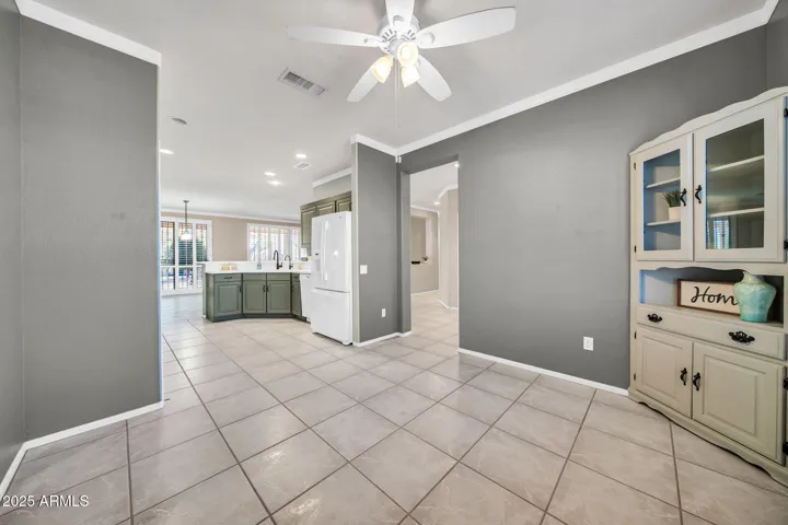 CROWN MOLDING