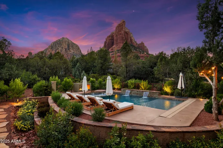 Views of Coffee Pot Rock from the backyard!