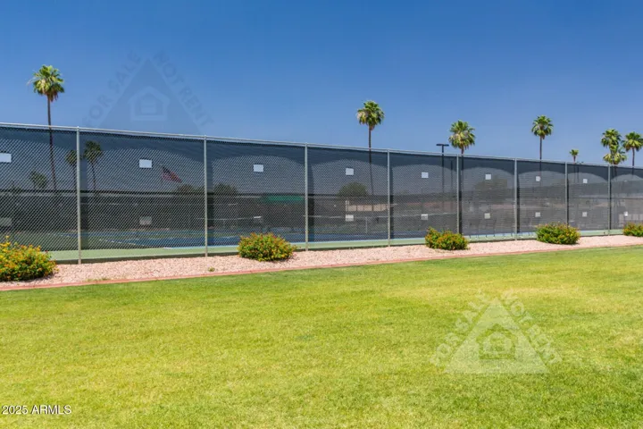 So many community amenities