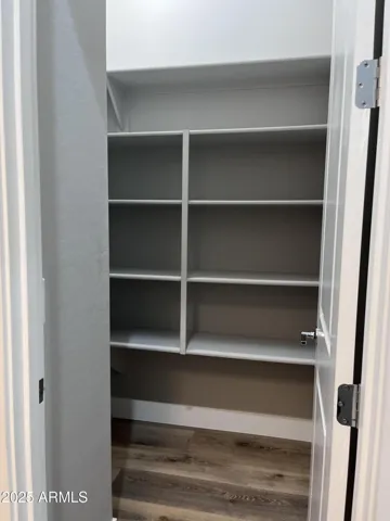 LARGE PANTRY