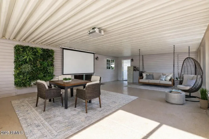 Virtually staged with AI (AZ Room)