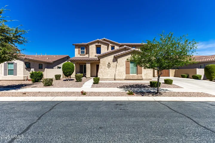 Extended Drive w/RV Gates and HOA allowed RV parking