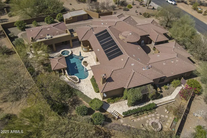 Amazing estate in gated Rio Mountain Estates