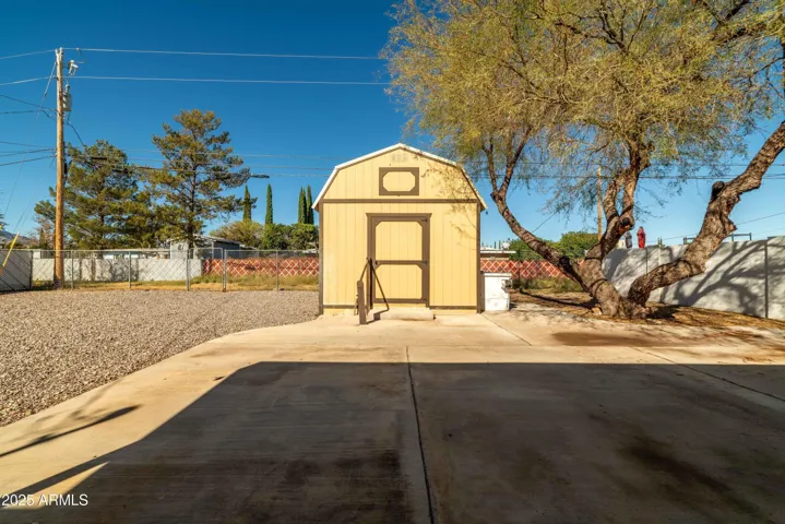 Shed