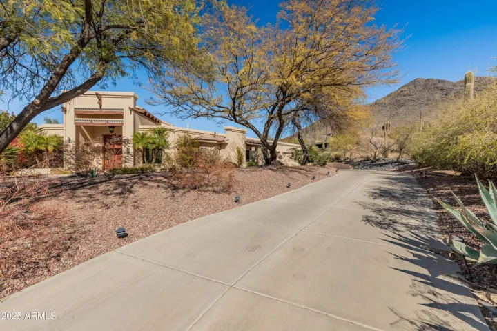 Secluded, private and long driveway