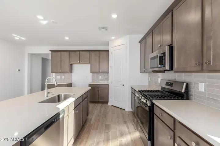 Kitchen 4