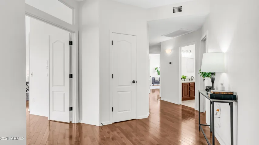 Spacious Transition Area