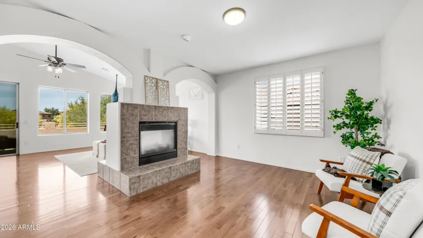 Opens to Spacious Sitting Room