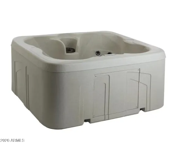 Lifesmart Hot tub